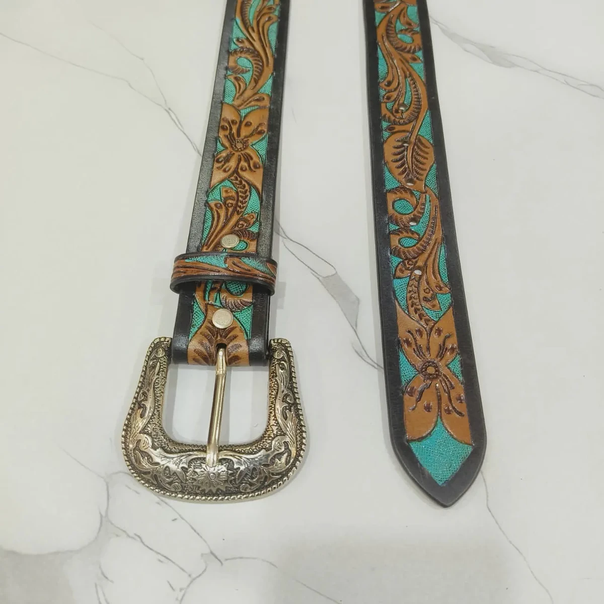 100% Genuine Leather Belts With Engraved And Hand Tooled Filled With Florals Pattern Engraved Silver Pin Buckle And Keepers Belt
